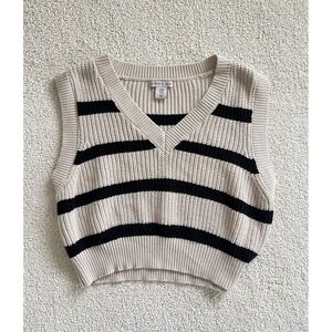 Sincerely Jules Minimalist Striped Knit Vest Preppy V-Neck Classic Cream Black M
